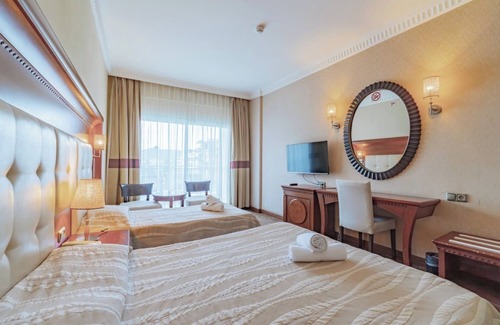 Marmaris City Center Resort | Pineta Park Deluxe Hotel - All Inclusive