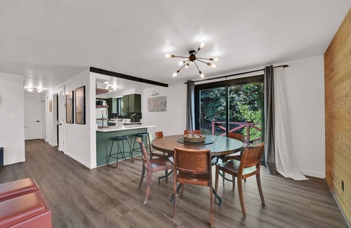 Ogden House | Pineview Hideaway Salt Water Hot Tub In-Law Suite w Fitness Room
