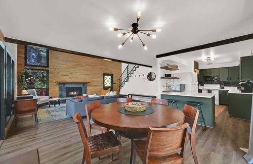 Ogden House | Pineview Hideaway Salt Water Hot Tub In-Law Suite w Fitness Room