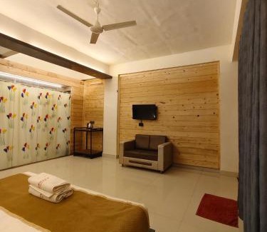 Gureghar Resort | Pinewood mahabaleshwer