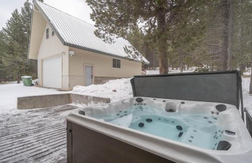 Island Park House | Pinewood Peak