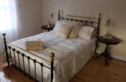 Currency Creek House | Pink Gums Farmstay