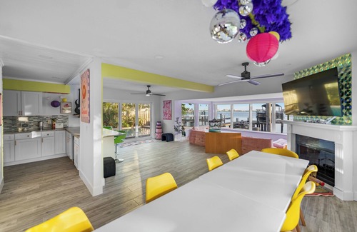 Ozona House | Pink Pony Villa – Waterfront Escape w/Pool, Studio & Themed Rooms