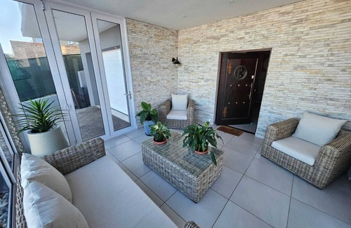 Pinnacle Point House | Pinnacle Golf Estate: 4-Bedroom, 5-Bed Modern Luxury with Sweeping Ocean Views.
