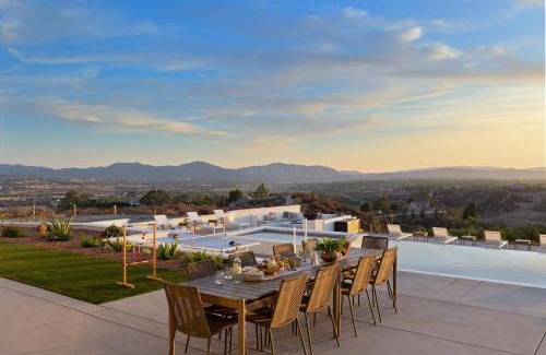 Temecula Villa | Pinot Point by AvantStay Massive Estate 10 mins from Temecula Wineries