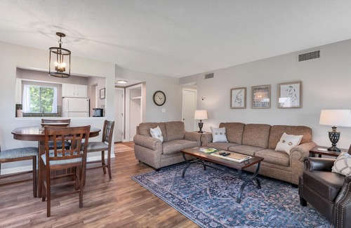 Pinehurst Condo | Pinseeker, a greenside condo on No. 5 - Walk to Pinehurst Clubhouse