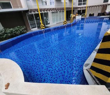 Barangka Ilaya Hotel | Pioneer Woodlands Tower 5 Unit 33-Q