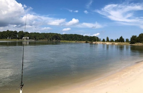 Onemo House | Piper’s Landing: 2 Bedroom coast house 2 miles from the Chesapeake Bay