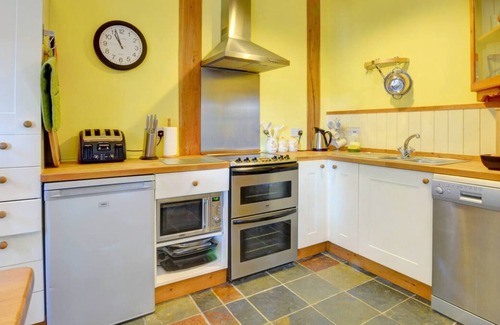 Pumpsaint House | Pipistrelle in the beautiful Llanwrda