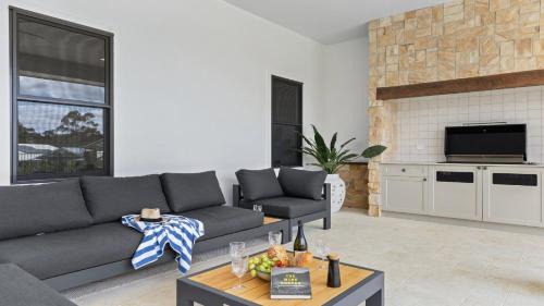 Pokolbin House | Pirama - The Vintage Holiday Houses