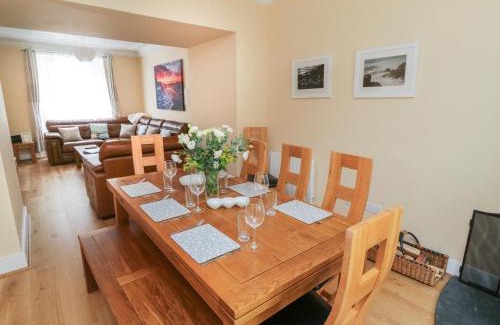 Mevagissey House | Pirate's Pad
