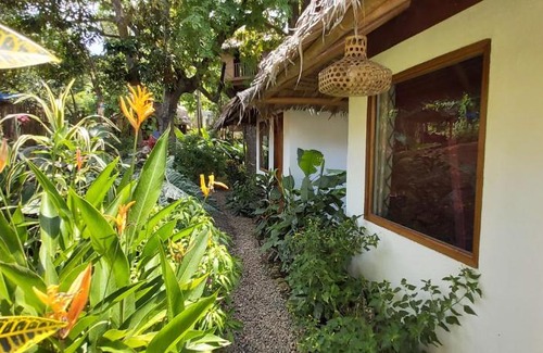 Coron Town Proper Hotel | Pirates Diving Resort Coron