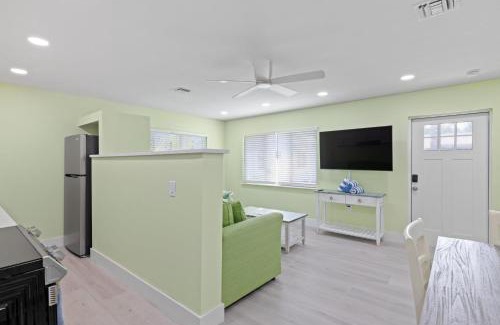Sanibel House | Pirates Retreat Cottage at Palmview Inn of Sanibel
