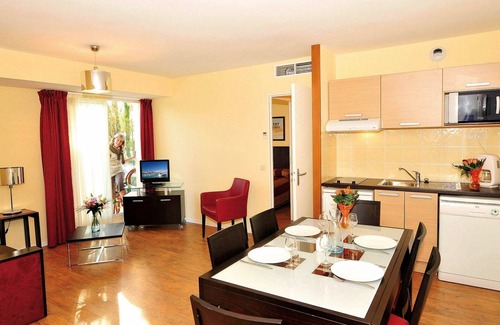 Antibes Condo | Piscine en Été ! Appartement avec Wi-Fi gratuit