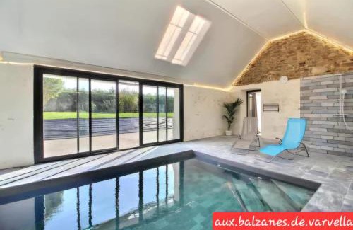 Ploudaniel House | Piscine intérieure privée chauffée spa toute lannee disponible minimum 2 nuits