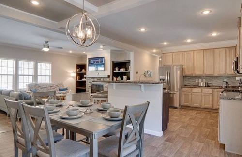 Asheville Apartment | Pisgah Retreat w/Hot Tub & Private River Access