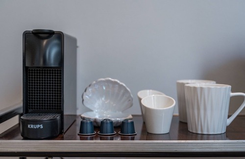 Kypseli Apartment | Pistachio – A Luxurious Aegina-Inspired Oasis in Athens