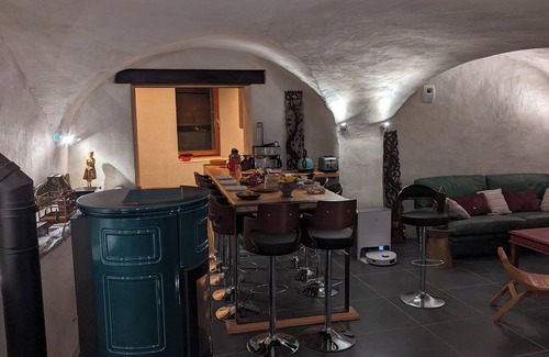 Puy-Saint-Pierre Apartment | PISTE edge. private SAUNA. station du SOLEIL. vault. March PROMO.