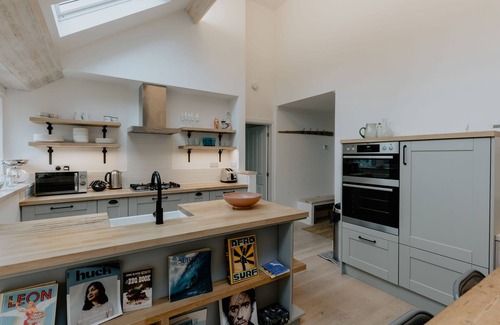 Braunton Cottage | Pixie Place - a bungalow that sleeps 5 guests in 3 bedrooms