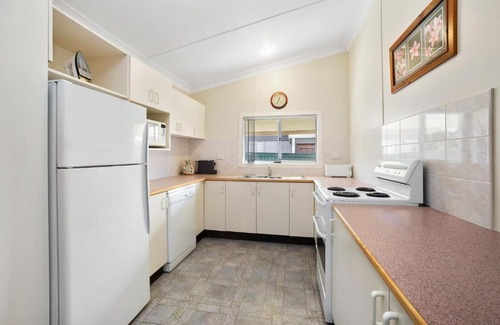 South West Rocks House | PJ's Cottage - Bring your own linen.