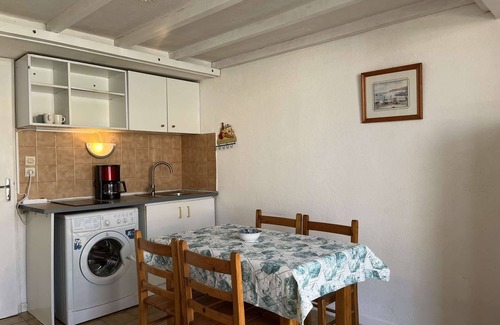 Leucate House | PL010 104 Mezzanine cabin house sleeps 6 PORT LEUCATE NATURISME