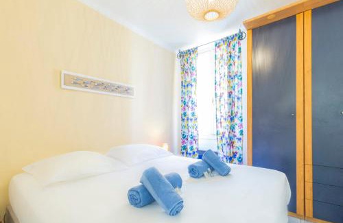Antibes Old Town Apartment | Place Amiral Barnaud