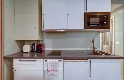 Quartier Sainte-Marguerite Apartment | Place de la Nation Cozy 2BD Duplex