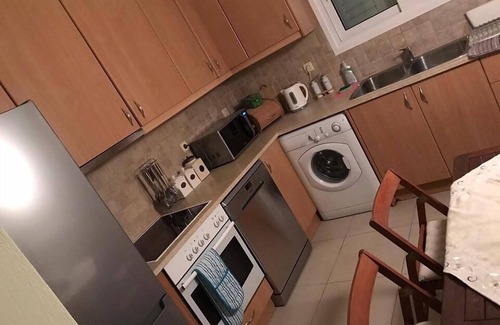 Elounda Villa | Plaka-Sleeps4-Parking-Pool-HotTub-SeaViews