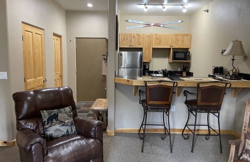 Taos Ski Valley Condo | Plan a ski/snowboard trip at our Enchanted Condo 1.5 miles from Taos Ski Valley