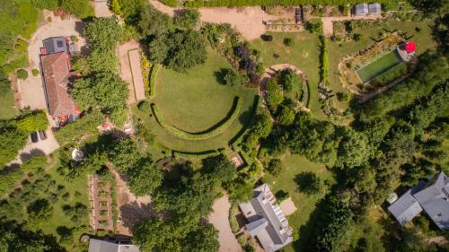Stanley House | Planetrees Estate