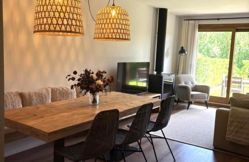 Estavar Apartment | Planta Baja con jardín y piscina junto a Llivia