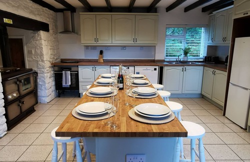 Pentrefelin Cottage | Plasbach Cottage is the perfect family getaway in the Countryside.