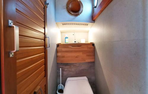 Neuharlingersiel Boat Rental | Plattbodenschiff PANDION