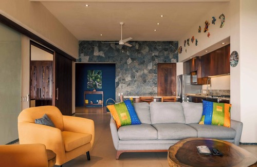 Ixtapa - Zihuatanejo Condo | Playa Blanca 24, Luxury Beachfront Apartment