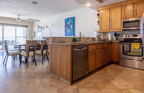 San Carlos Apartment | Playa Blanca Condo - 9th Floor Ocean Views!