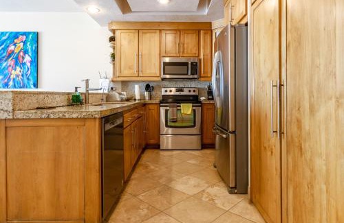 San Carlos Apartment | Playa Blanca Condo - 9th Floor Ocean Views!