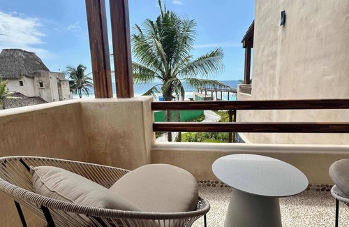Ixtapa - Zihuatanejo Apartment | Playa Blanca Condominium 3BR Ocean View