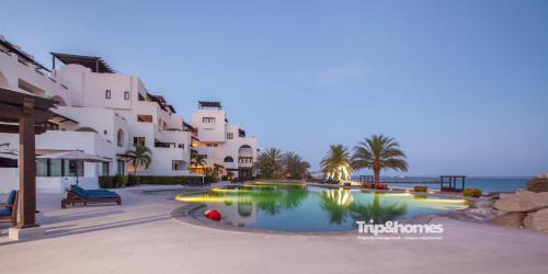 La Paz Villa | Playa de La Paz Luxury 4br Beach front villa, access to Beach Club