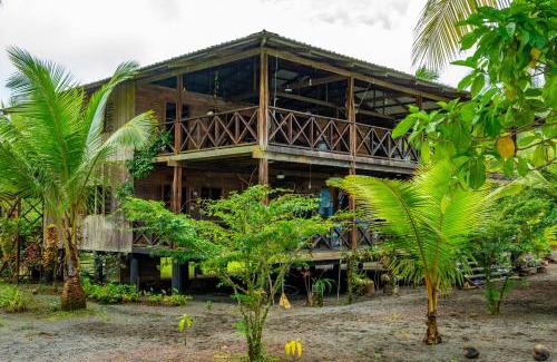 Bahia Solano Cabin | playa mecana kirita