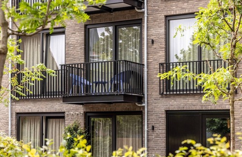 Delft Apartment | Playful and luxurious apartment in heart of Delft.