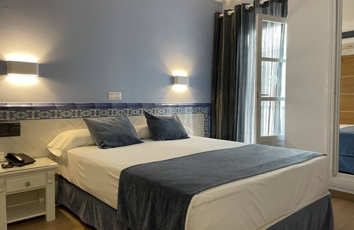 Nerja City Centre Hotel | Plaza Cavana