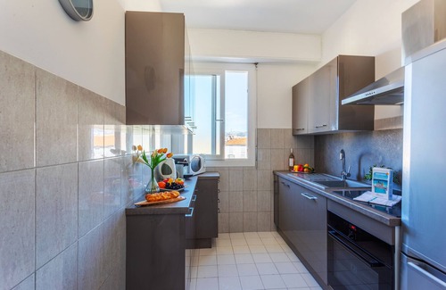 Jean-Medecin Apartment | PLAZA TERRACE AP4065 by RIVIERA HOLIDAY HOMES