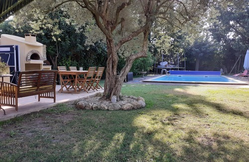 Velleron Villa | Pleasant 3-bedroom villa with pool in the heart of Provence!