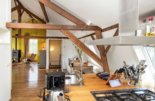 Leende Apartment | Pleasant apartment in Leende with terrace