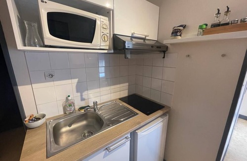 Souche Apartment | Pleasant, bright Studio 6