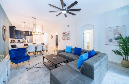 Four Corners Apartment | Pleasant Condo 2Beds/2Baths/18Min From Disney