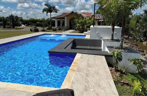 Restrepo Villa | Pleasant country house with pool!