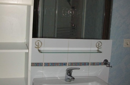 Lacanau Hotel | Pleasant detached house located on a garden with a villa for rent