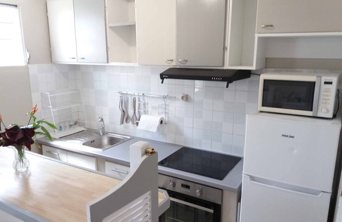 Schoelcher Apartment | Pleasant F2, fiber, garden, garage, air conditioning ch