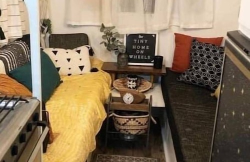 Darnestown Other | Pleasant Hills Farm Guest Cottage + Stargazer